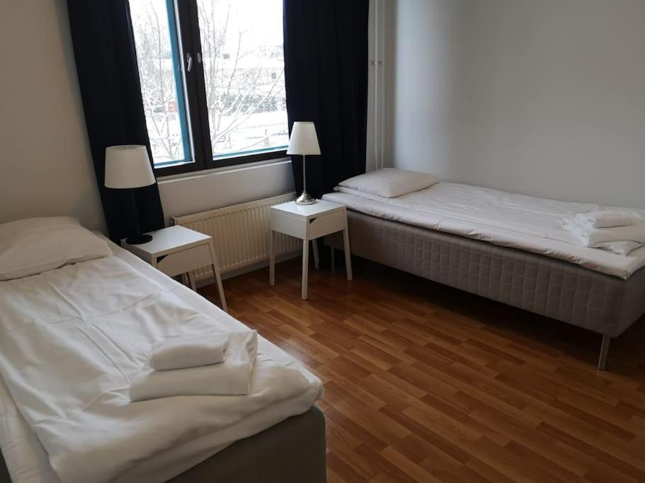 Kotimaailma - Kotoisa Saunallinen Kolmio Tikkurilan Palveluiden Aeaerellae Vantaa Exterior foto
